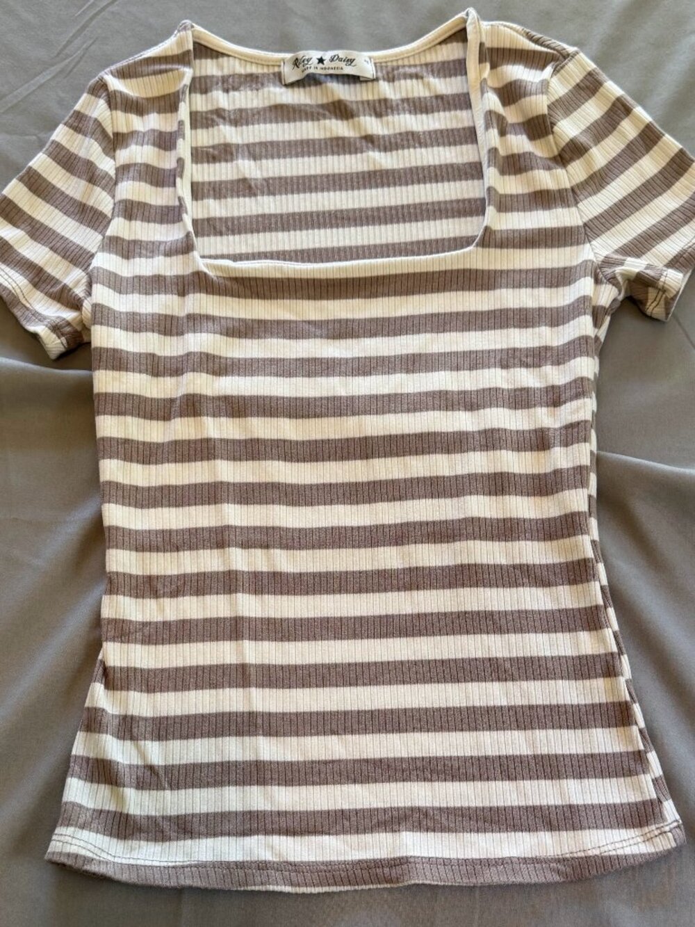 Riley Daisy Junior's XS Tan And White Striped Square Neck Tee Shirt